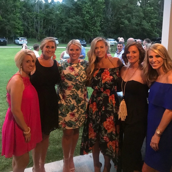 Meet your Posher, Bridget - Picture 2 of 7